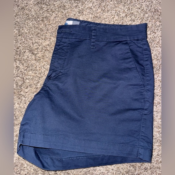 Old Navy Chino Shorts 3in inseam, size 12 - Picture 5 of 7